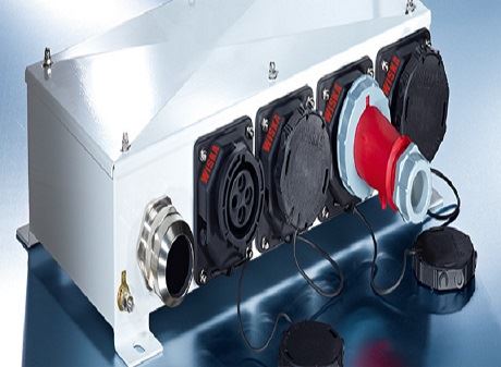 Reefer cabinets