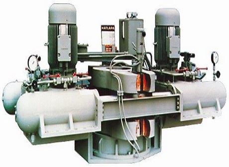 Steeringmachine pump