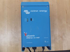 Victron Phoenix Compact 24/1600 VA inverter - 1