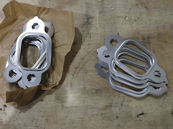 Cummins Exhaust manifold gasket #1