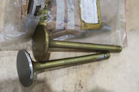 Caterpillar Inlet Valve 7S-8809 #1