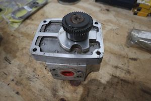 Ultra Ultra 1893  4293  Hydraulic Gear Pump - 1