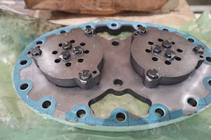 Carrier Valve to be mounted on Cyl. Head 5H40-1083-030 - 1