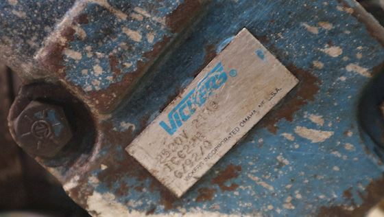 Vickers Hydr. Pump 2520V 21A8 #2