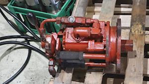 Hawe Hydraulik motor med tre lange slanger og lynkoblinger - 1