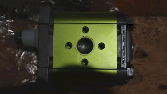 Vivoil Reversible pump XV 2R #1