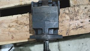 GEAR PUMP 151-60136 - 1