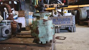 Commercial Intertech Gear Pump M23 25 316 9610 4077 413-005 - 1
