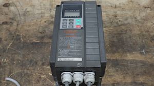 Fuji Electric Frenic 5000G11   FRN3. 7G 11S-2JE - 1