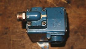 Amot Controls Pressure Swich 4140CK1H11AA0-EE #3