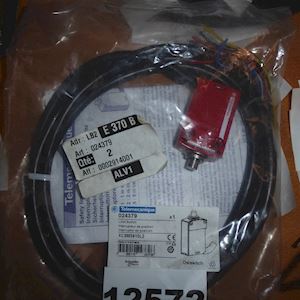 Telemecanique Safety Limit Switch - 1
