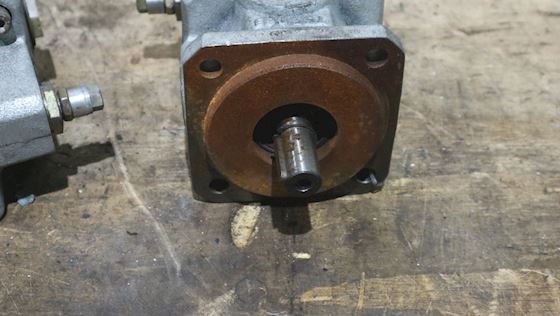Haldex F-GPA2-16-EK2-30-R-GE325 Gear pump with adjustable relief Valve #12