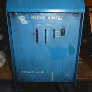 Victron Skylla-TG 24/80 - 1