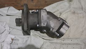 Sunfab Hydraulics Motor SCM-034W-N-SC4-C14-S2M #4