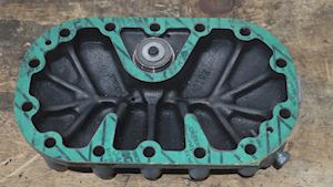 Copeland Semi-Hermetic Comprssor End Cover for Valve Plates and Gasket - 1