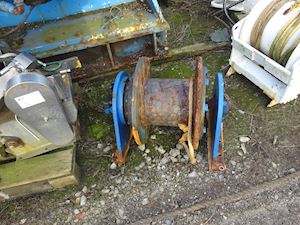 Aux Winch - 1