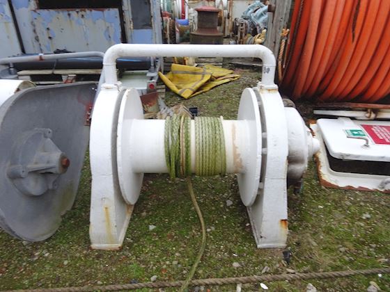 Single drum winch #1