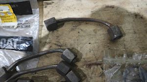 Caterpillar Fuel Injection Lines pipe 1S-2075 - 1