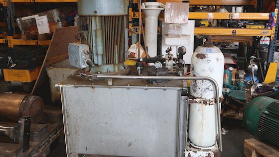 Hydraulik tank #3