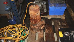Tsurumi Pump Submersible Knife Pump 80C21,5 - 1
