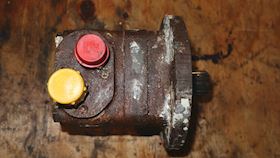 Danfoss 16 teeth hydraulic pump #1