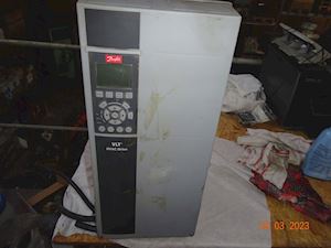 Danfoss VLT HVAC DRIVE 131B4249 - 1