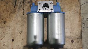 Parker FLR4 Low Pressure Dual Element Cartridge - 1