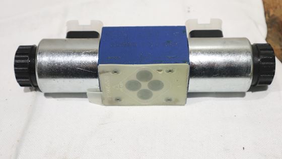 Rexroth 4/2 Solennoid Valve 4WEG6 D62/OFEG24N9K4 #1