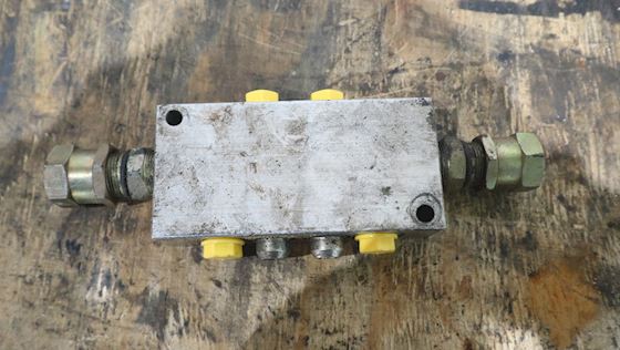 Modena Counter Balance Valve Oil Control #3