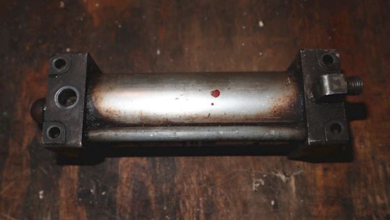 Atlas copco Air Cylinder #1