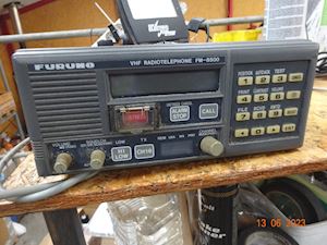 Furuno VHF  FM-8500 - 1