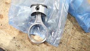 Bitzer Kühlmaschinenbau gmbh Piston with Connection Rod Compl. D65   30229848 - 1