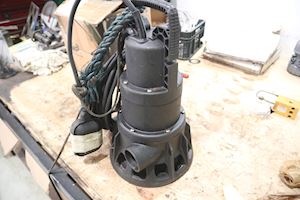 Submersible pump with Smart flow switch - 1