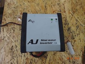 AJ INVERTER  12VDC TIL 220VAC - 1