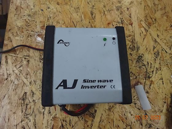 AJ INVERTER  12VDC TIL 220VAC #1