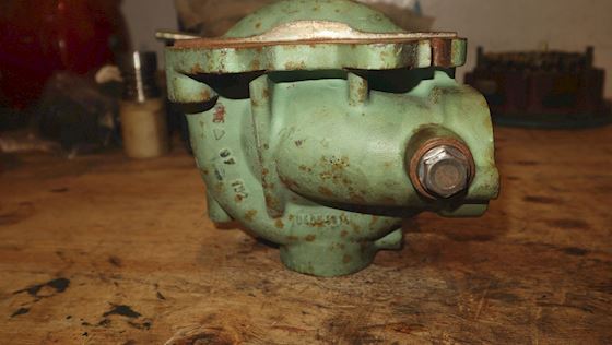Aux engine water pump #8