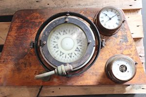 Einar Weilbach & Co. Compass table with clock and barometer - 1