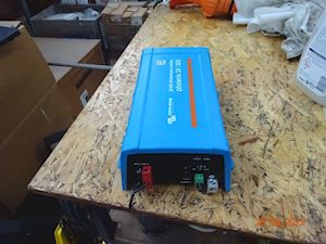 Victron INVERTER 24/500 - 1