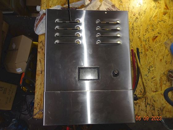 NewMar Charger 24 V #1