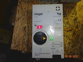 HAGER REMOTE SOFTSTARTER HXB 042H #2