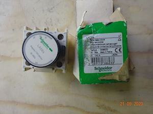 Schneider Electric Time Delay block  LADR4 - 1