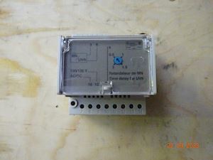 Schneider Electric Time Delay Relay 33681 - 3N13474 - 1