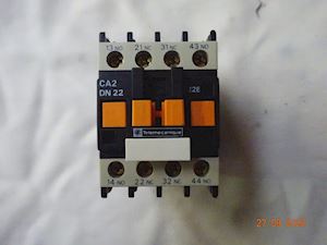 Telemecanique Control Relay CA2 DN22P7 - 1