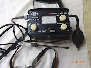 Riken Fine Combustible Gas Detector Type GP-204 - 1
