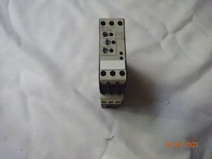 Telemecanique Multi-function Timer (6 functions) RE4 ML11BU - 1