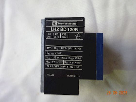 Telemecanique Solid State Relay LH2BD120N #2
