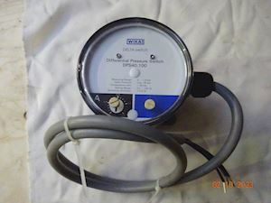 Wika Differential Pressure Switch Delta DPS40 - 1