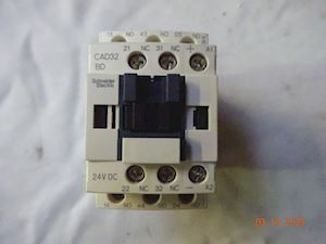 Schneider Electric Control Relay CAD32BD - 1