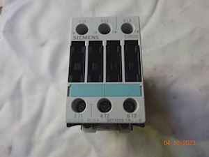 Siemens Contactor 3RT1025-1AP00 - 1