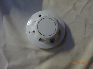 Apollo Ionisation smoke detector 58000-500 MAR - 1